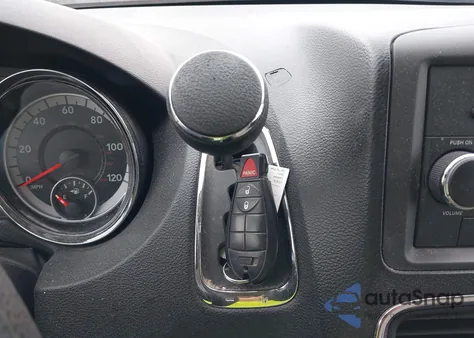 2012 Dodge Grand Caravan Sxt z USA, uszkodzony, nr VIN 2C4RDGCG1CR274833